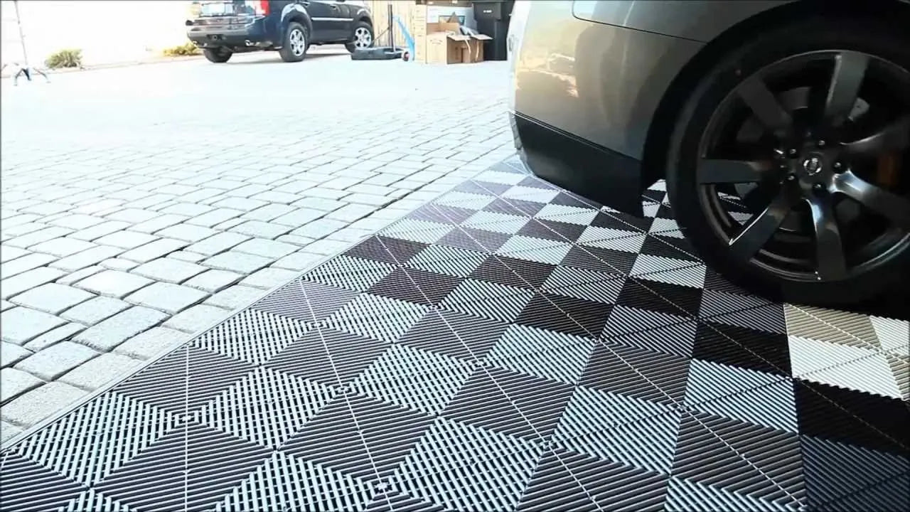 Example black and grey PLASTIC (PVC) FLOOR TILES - HIGHEST QUALITY - 400mm x 400mm x 18mm